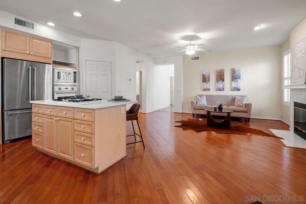 Del Mar - Residential