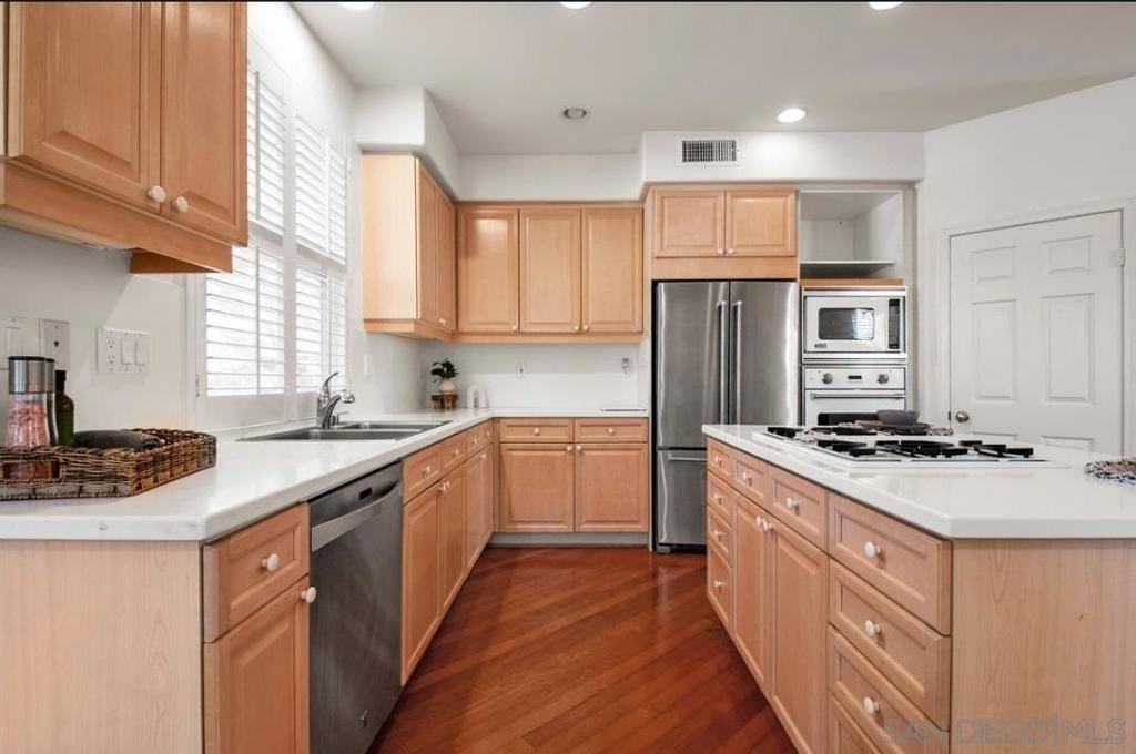 Del Mar - Residential