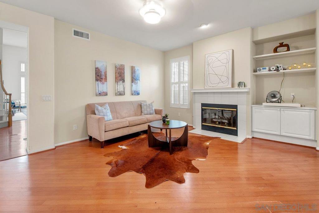 Del Mar - Residential