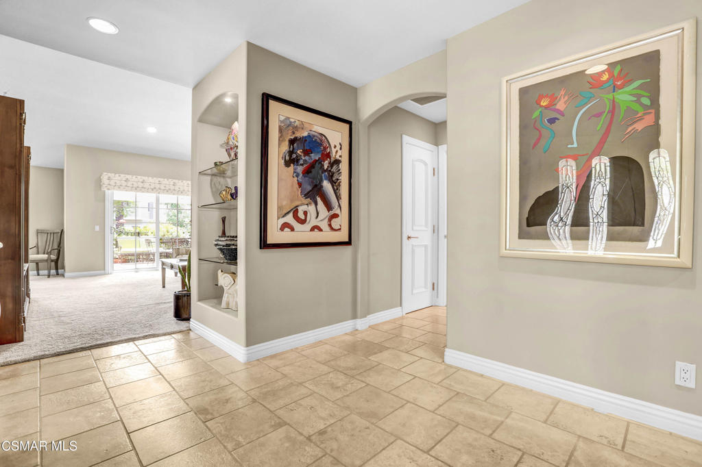 2942 Winding Lane