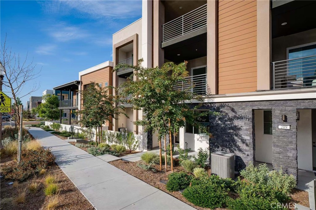Solis Park - Residential