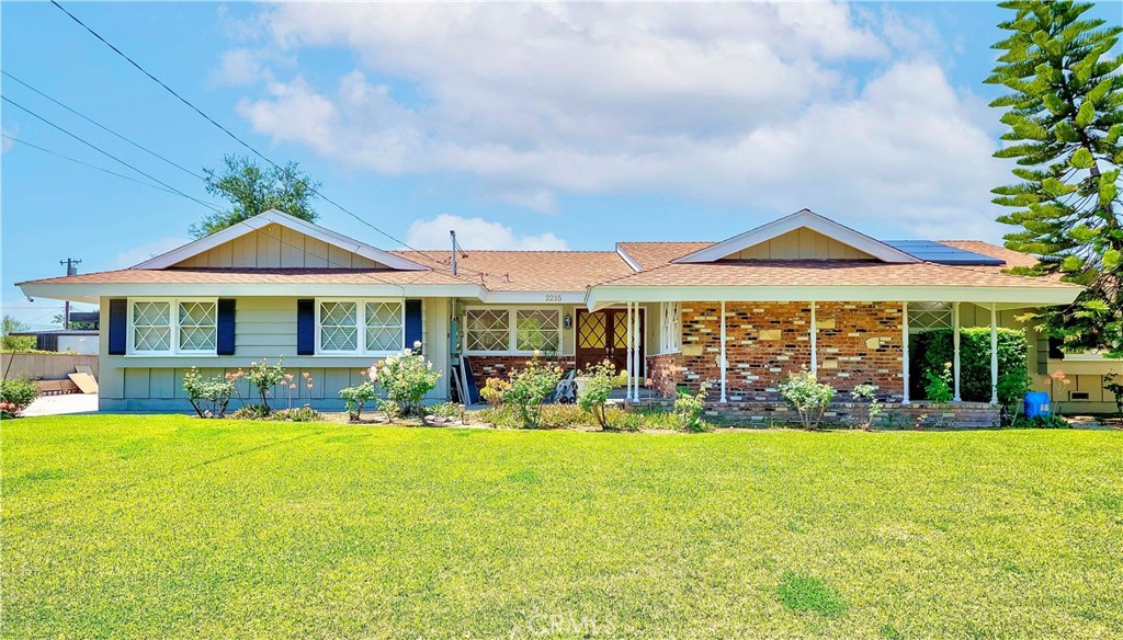 2215 El Monte Avenue