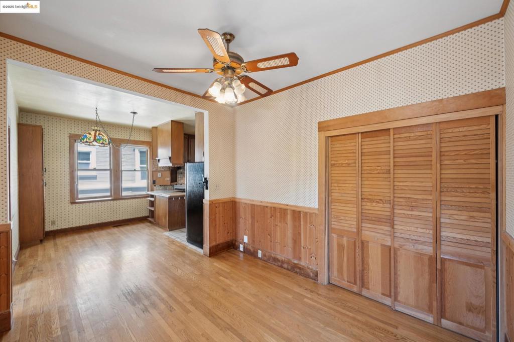 EAST END - Residential