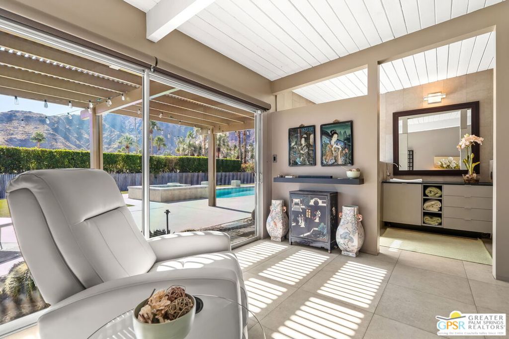 Vista Las Palmas - Residential