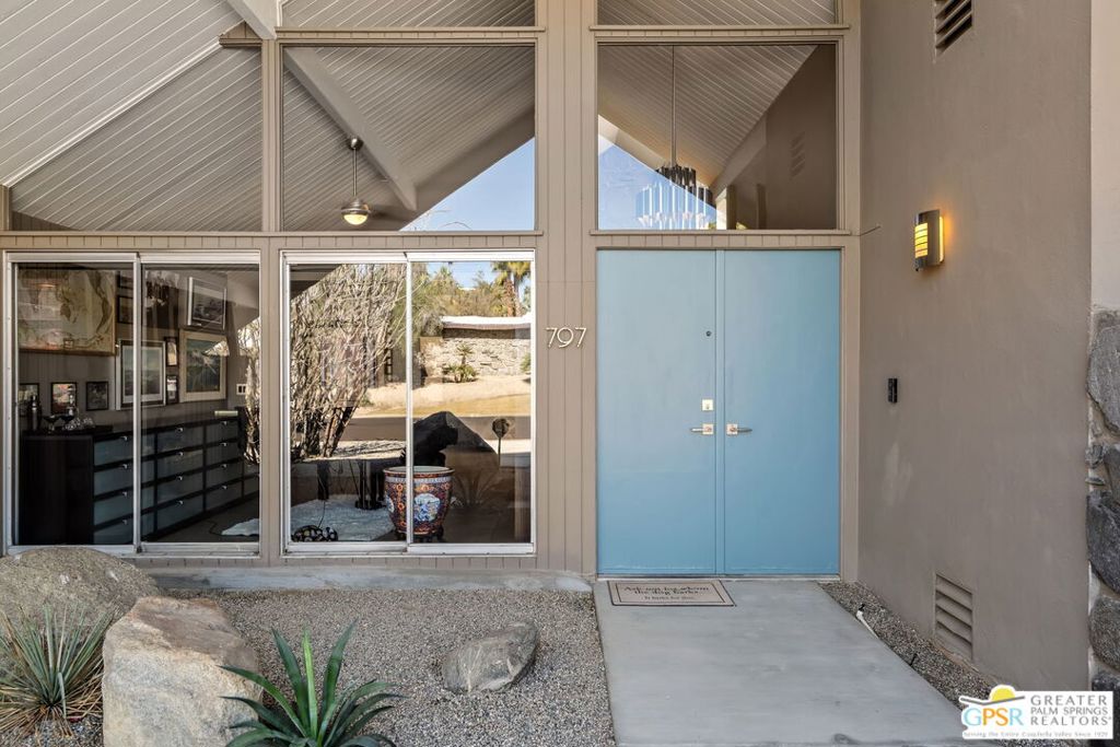 Vista Las Palmas - Residential