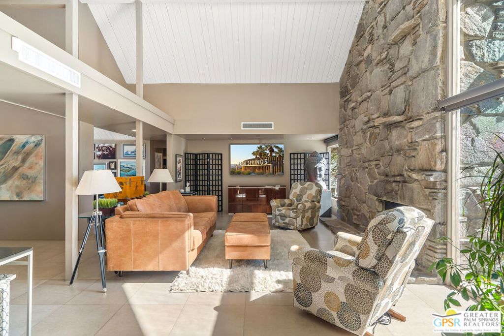 Vista Las Palmas - Residential