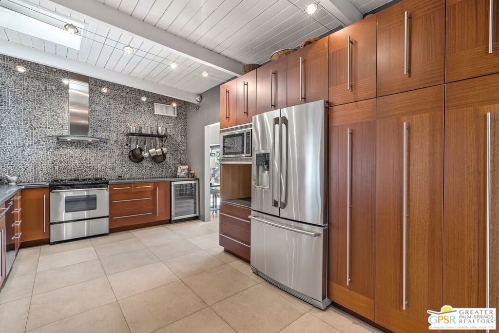 Vista Las Palmas - Residential