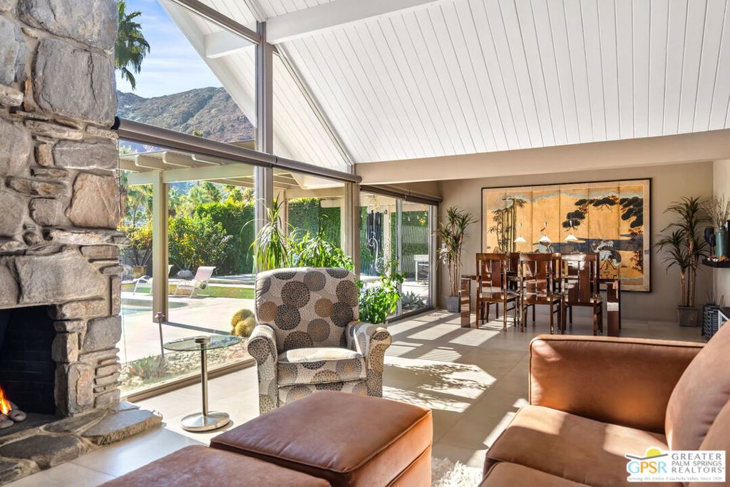 Vista Las Palmas - Residential