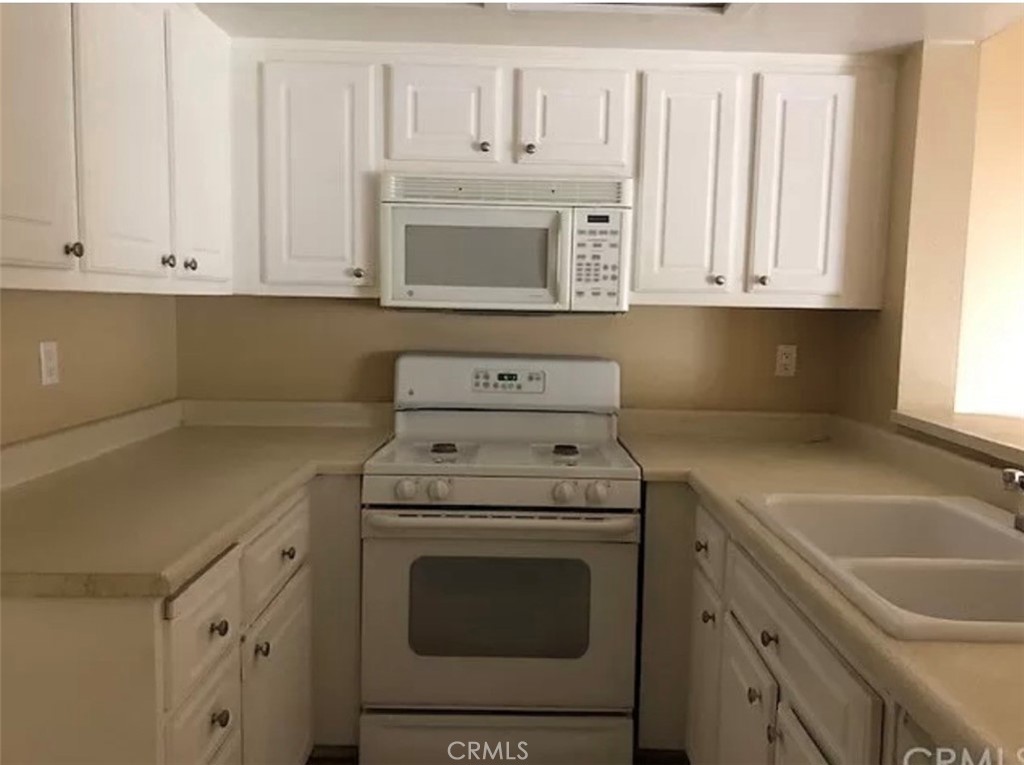 1025 N Tippecanoe 221