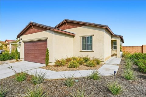 15294 highland park court lake elsinore ca 92530