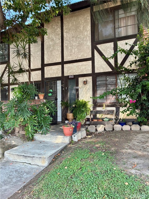 Photo of 124 E Merrill AVE, Rialto, CA 92376 (MLS # PW26159660)