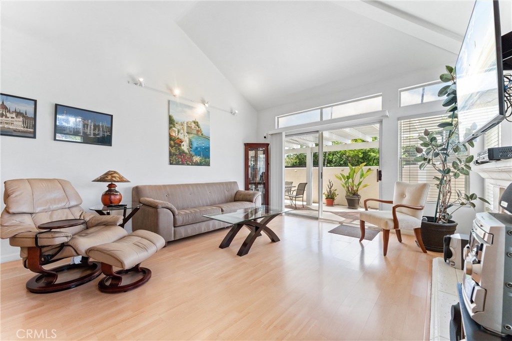 21618 Paseo Palmetto