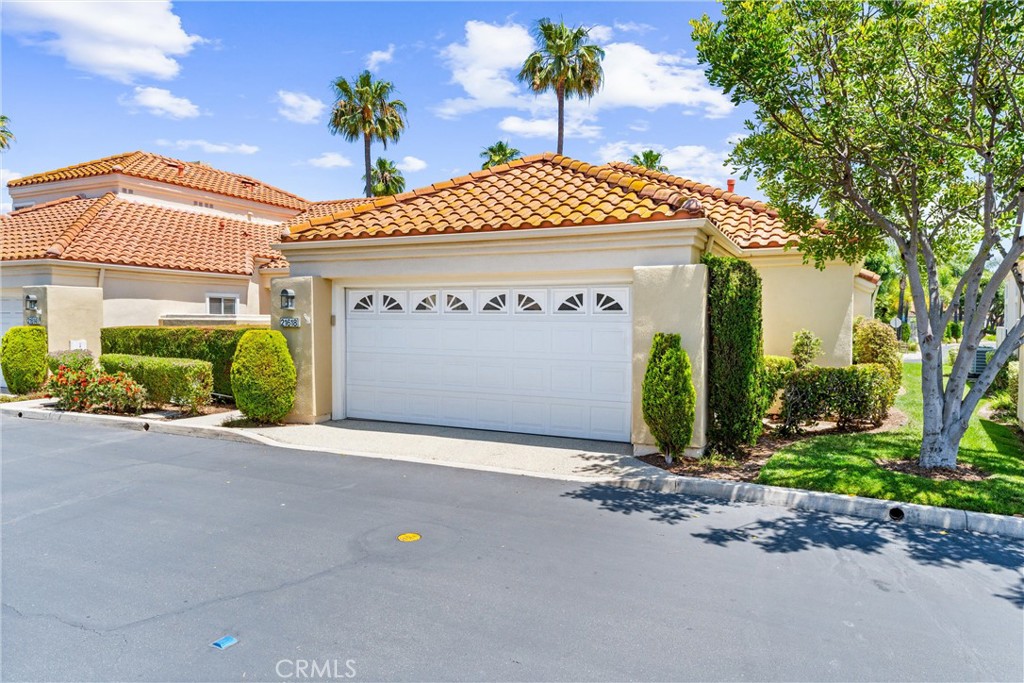 21618 Paseo Palmetto