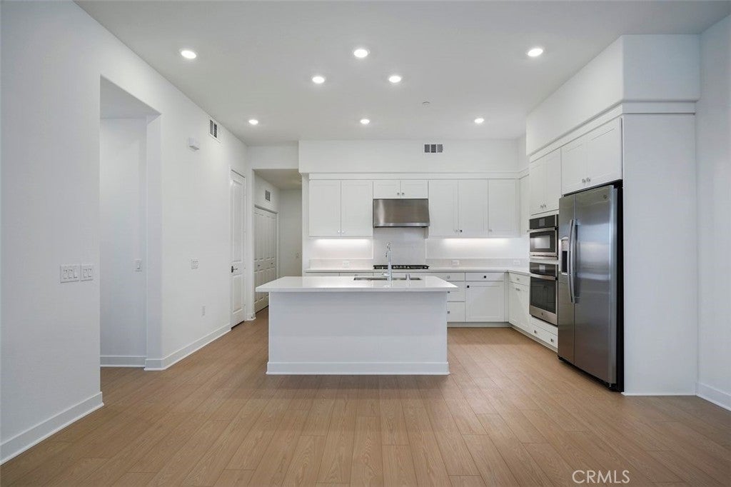 523 Mulligan, Irvine CA 92618 - Photo 7