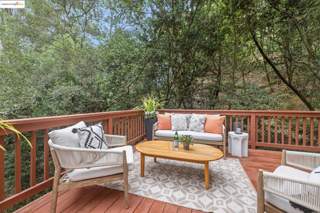 PIEDMONT PINES - Residential