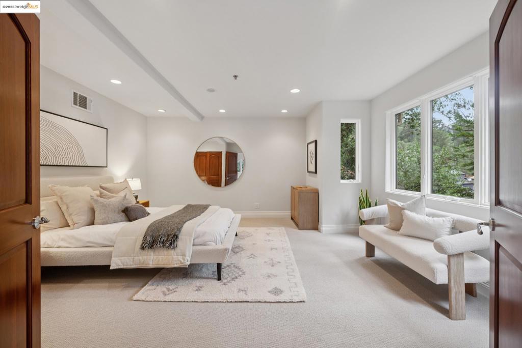 PIEDMONT PINES - Residential