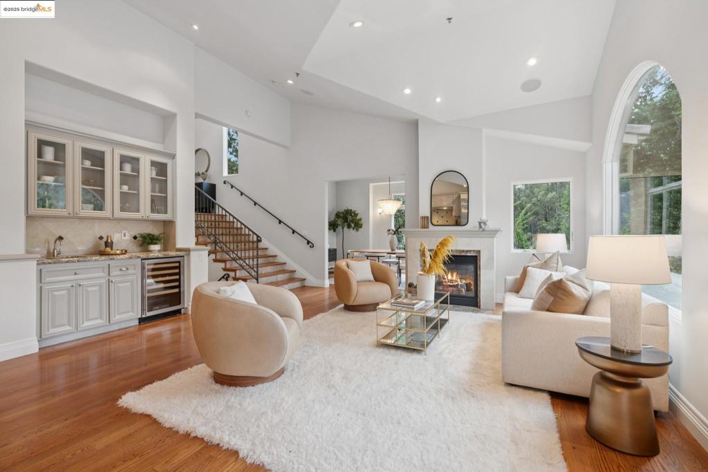 PIEDMONT PINES - Residential