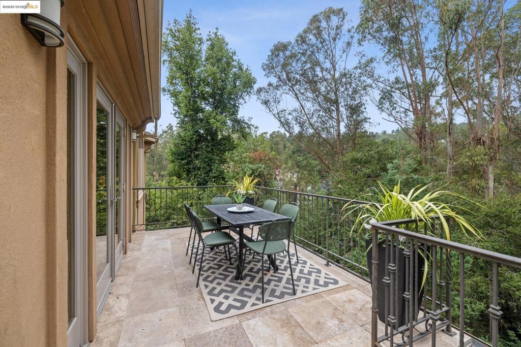 PIEDMONT PINES - Residential