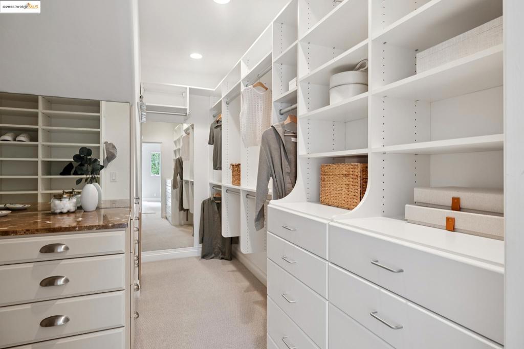 PIEDMONT PINES - Residential
