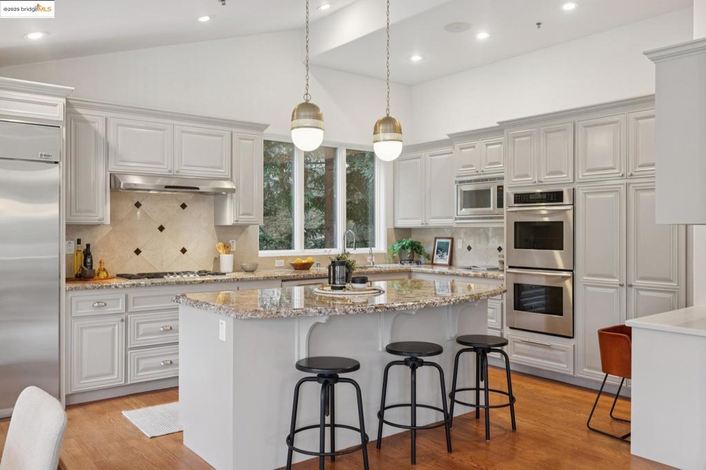 PIEDMONT PINES - Residential
