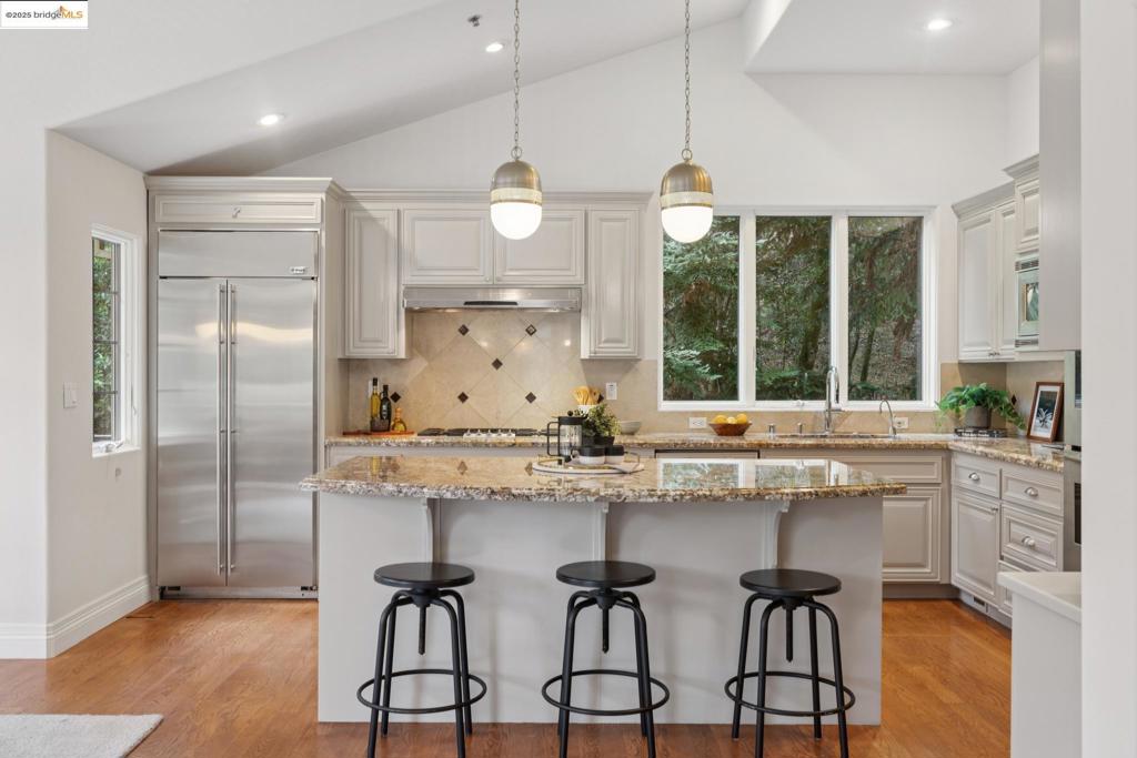 PIEDMONT PINES - Residential
