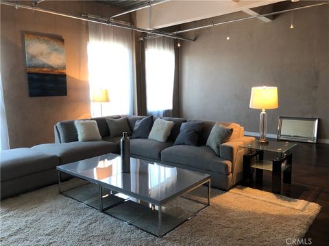 Photo of 312 W 5th Street #1205, Los Angeles, CA 90013 (MLS # SR26045888)