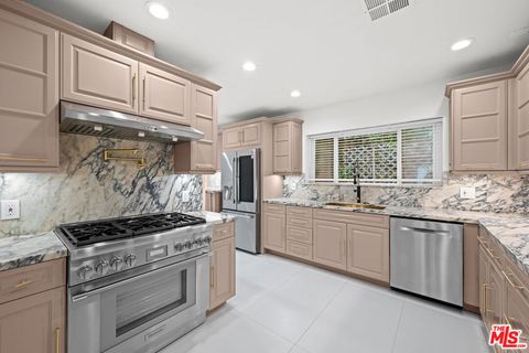 Photo of 260 S La Peer Drive, Beverly Hills, CA 90211 (MLS # 26779505)