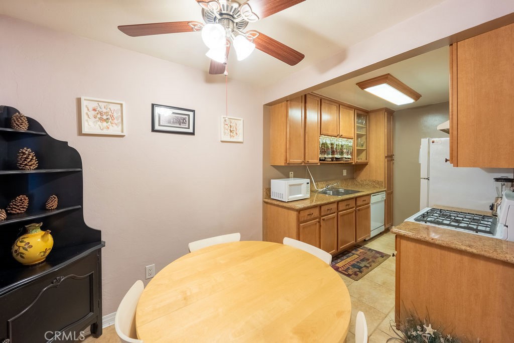 1430 W Lambert Rd 407