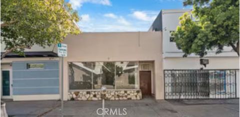 Photo of 6004 W Pico Blvd, Los Angeles, CA 90035 (MLS # SR26031973)