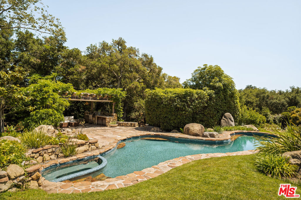 663 Lilac Drive