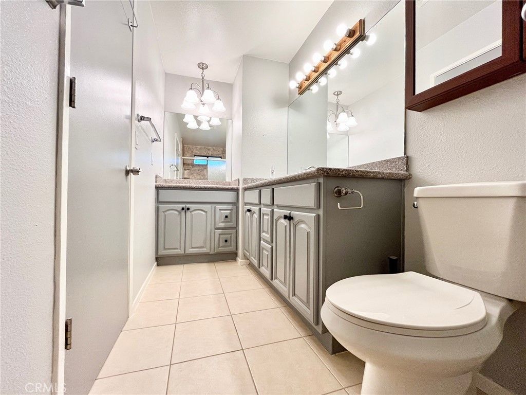 listing image 130727402124859866409