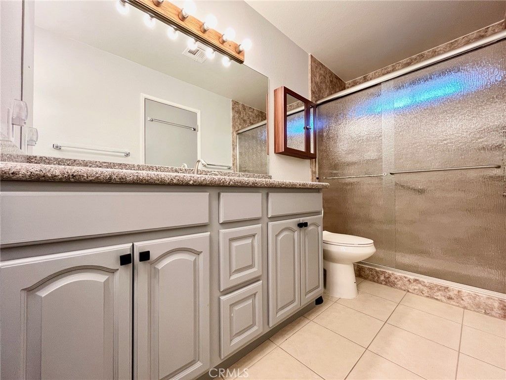 listing image 130721227097411453730