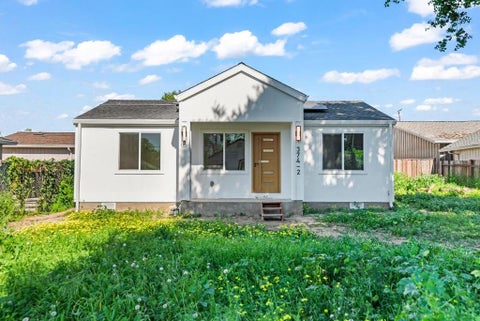 Photo of 374 S 21st Street, San Jose, CA 95116 (MLS # ML82063896)
