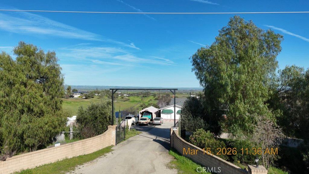 Photo of 5770 Serrano, Paso Robles, CA 93446 (MLS # PI26064691)