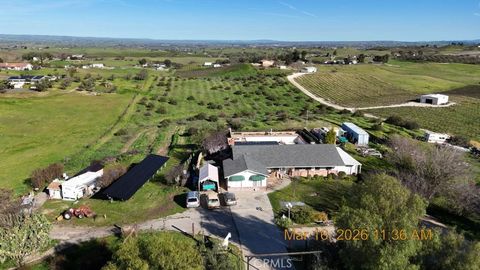 Photo of 5770 Serrano, Paso Robles, CA 93446 (MLS # PI26064691)