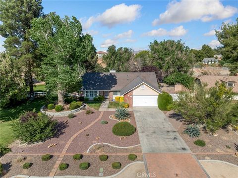 Photo of 12435 Reata RD, Apple Valley, CA 92308 (MLS # CV26106269)