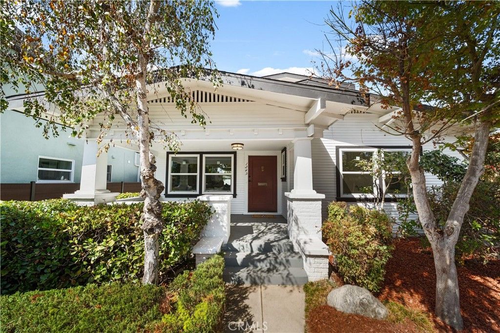 Photo of 1249 S Burnside Ave Ave, Los Angeles, CA 90019 (MLS # OC25231588)