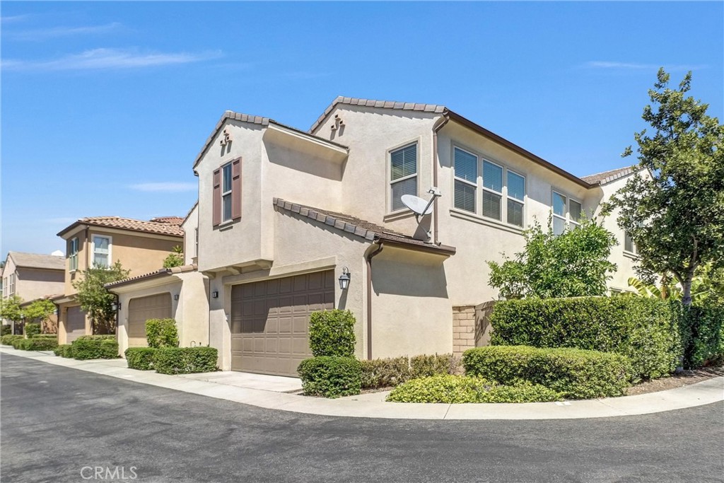 Sendero (SEND) - Residential Lease