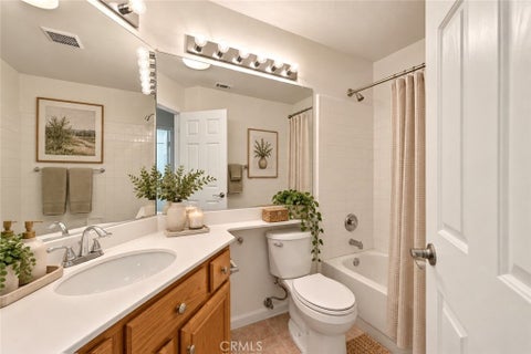 Tiny photo for 32185 Corte Carmela, Temecula, CA 92592 (MLS # SW26197219)