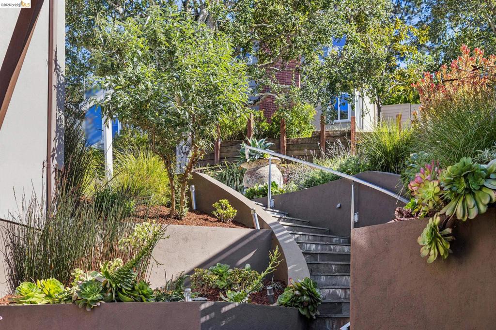 46 Carisbrook Ln