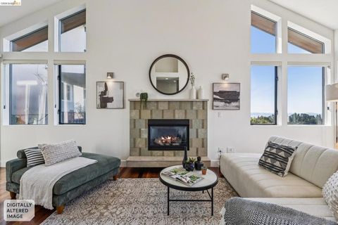 Photo of 46 Carisbrook Ln Ln, Oakland, CA 94611 (MLS # 41132352)