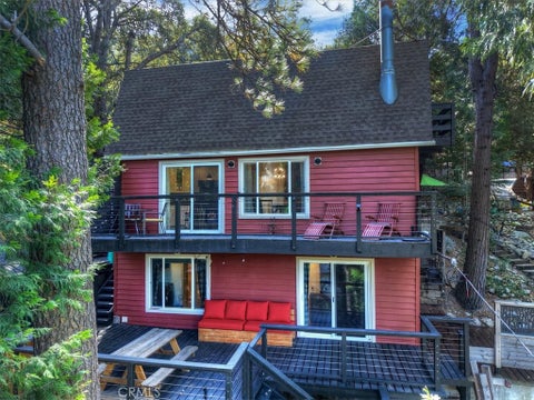Photo of 23463 The Blind Trail TRL, Crestline, CA 92325 (MLS # IG26218409)