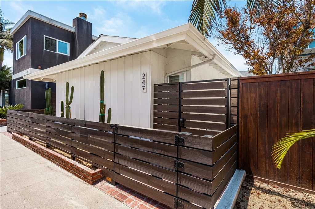 Welcome to 247 Cedar Street, a beautifully unfurnished, 9-month lease, updated coastal retreat located in the heart of the iconic Newport Shores community. Just a 2-minute walk to the sand, this charming home offers the ultimate in Southern California beach living.
Situated on a 2,480 sq ft lot, this 3-bedroom, 2-bathroom home features 1,001 sq ft of thoughtfully designed living space, with a bright open-concept kitchen and living area that’s perfect for entertaining or relaxing after a day at the beach. Recently renovated, the home has a clean, modern aesthetic that feels fresh, comfortable, and move-in ready.
Step outside to enjoy a spacious private patio, ideal for outdoor dining and lounging. The home also includes a private alleyway leading to a two-car garage, with gate and garage codes for added privacy and security.
As a resident of Newport Shores, you’ll also enjoy access to the community clubhouse, pool, tennis court, volleyball court, and BBQ area—perfect for relaxing or connecting with neighbors. For more details on amenities and community events, please visit our association page.
Beyond your doorstep, you’re surrounded by some of the best that Newport Beach has to offer. Walk to local coffee shops, restaurants, and boutiques, or hop on your bike and cruise over to Lido Marina Village for upscale shopping, dining, and waterside strolls. You're also just minutes from the Newport Pier, Balboa Peninsula, Cannery Village, and other beloved beachside attractions. For weekend adventures, you're a quick drive from the historic Huntington Beach—home to world-famous surf contests, beachside events, and a vibrant coastal scene.
Whether you're looking for a full-time residence or a temporary beachside escape, 247 Cedar Street delivers the perfect blend of community, style, and location. This is beach living at its finest.