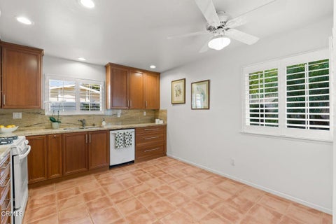 Tiny photo for 2554 Neptune Place, Port Hueneme, CA 93041 (MLS # V1-38794)