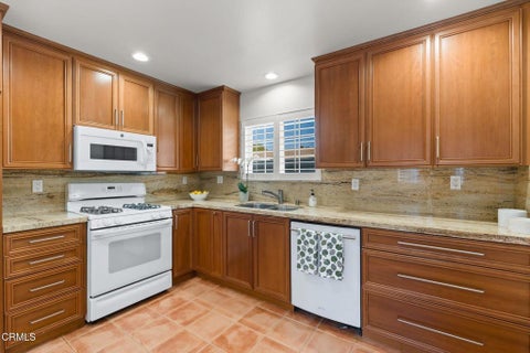 Tiny photo for 2554 Neptune Place, Port Hueneme, CA 93041 (MLS # V1-38794)