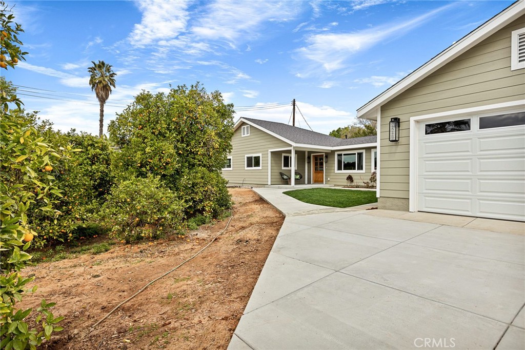 521 Sunnyside Avenue