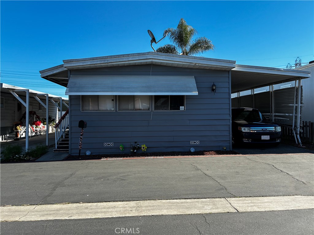 16600 Orange Avenue 66