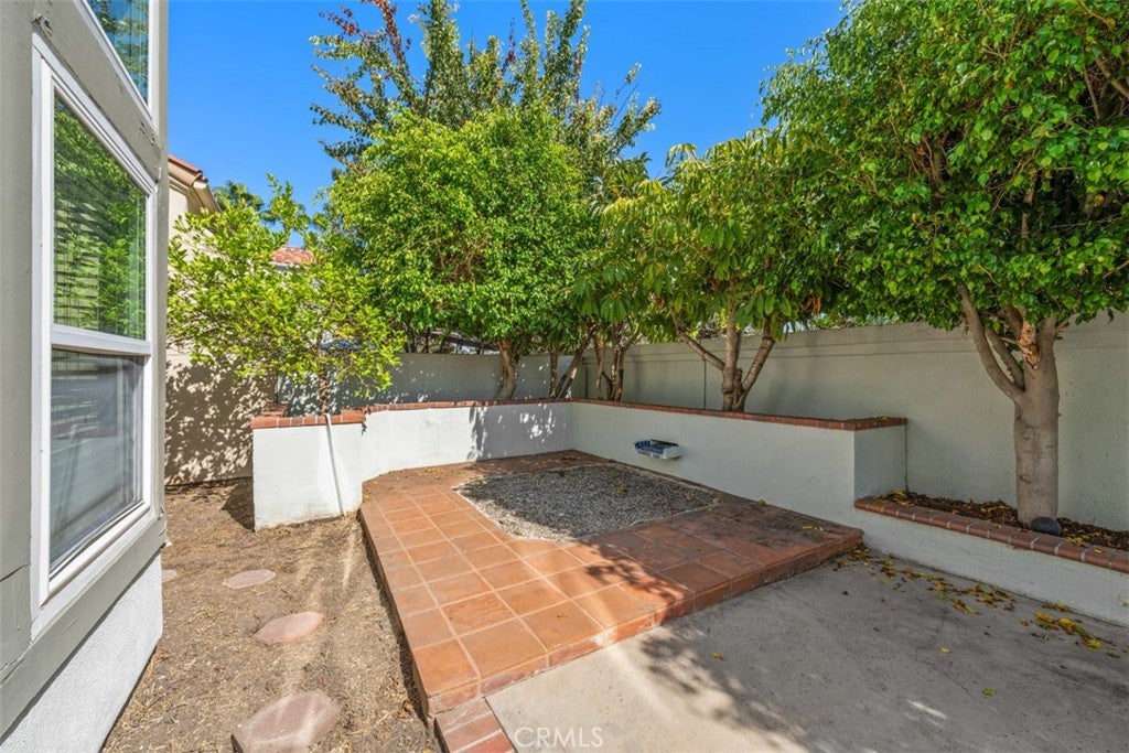 27 Almeria, Irvine CA 92614 - Photo 32