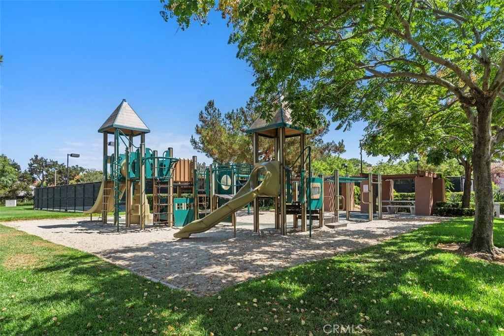 27 Almeria, Irvine CA 92614 - Photo 36