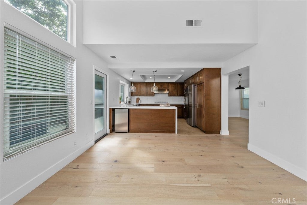 27 Almeria, Irvine CA 92614 - Photo 11